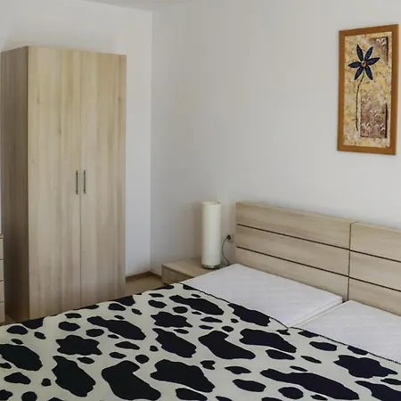 Two-bedroom In Apartman *